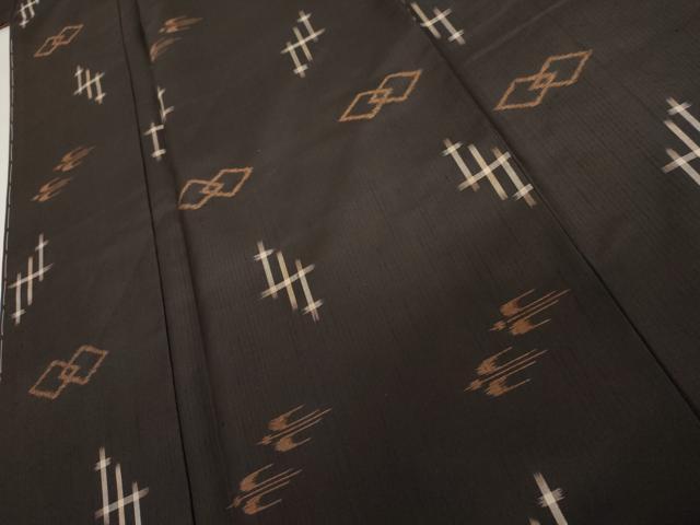 平和屋着物●上質な紬　琉球絣文様　正絹　逸品　未使用　AABJ9983cs