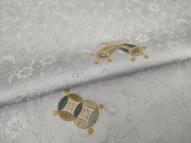 平和屋着物●上質な小紋　中国三大刺繍　相良刺繍　総刺繍　宝尽くし　暈し染め　金糸　正絹　逸品　未使用　AABK0019ck