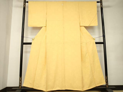 平和屋着物●上質な色無地　松皮菱吉祥花地紋　萱草色　正絹　逸品　AABK0024ck