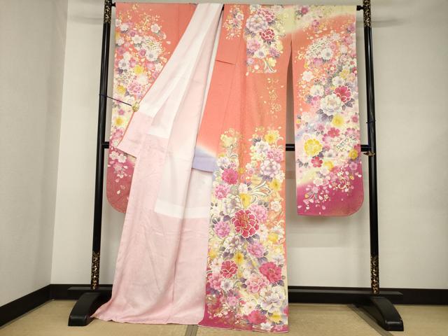 平和屋着物●豪華振袖　刺繍　舞花文　暈し染め　金糸　金彩　銀通し地　ロング丈　正絹　逸品　未使用　AABK0041ck