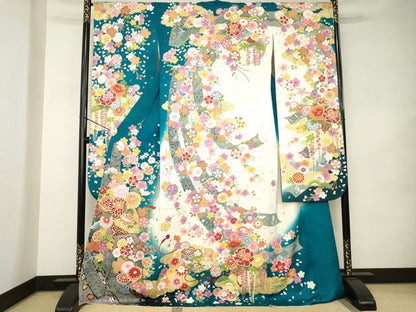 平和屋着物●豪華振袖　駒刺繍　蔓帯吉祥花文　金彩　銀通し地　ロング丈　正絹　逸品　AABK0101ck