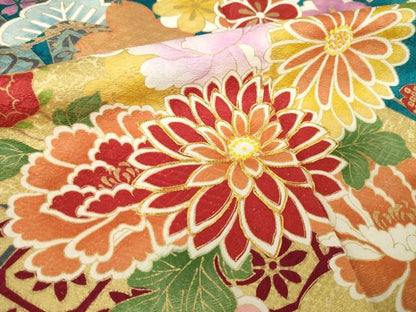 平和屋着物●豪華振袖　駒刺繍　蔓帯吉祥花文　金彩　銀通し地　ロング丈　正絹　逸品　AABK0101ck
