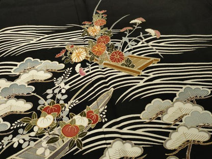平和屋着物●豪華黒留袖　作家物　駒刺繍　流水花文　船　金彩　正絹　逸品　AABK0129ck