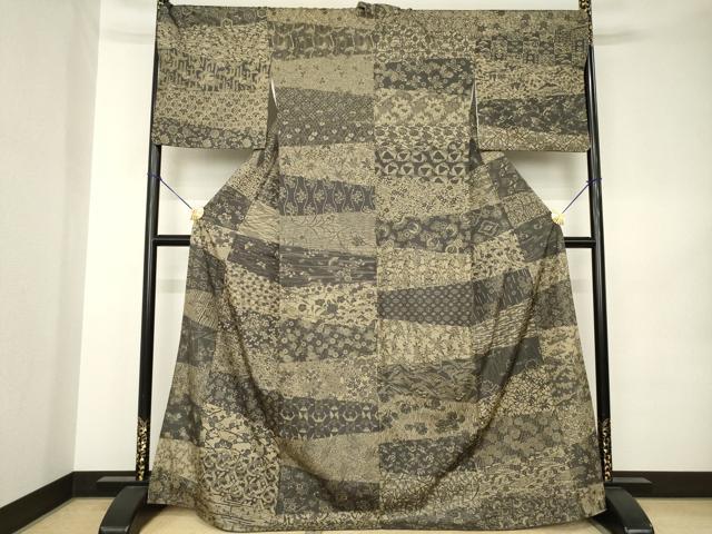 平和屋着物●上質な小紋　紬地　型染め　横段花蝶文　正絹　逸品　AABK0141ck