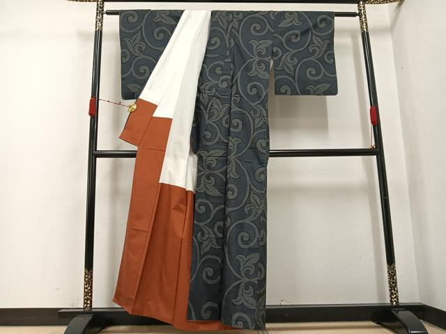 平和屋着物●本場大島紬　7マルキ　唐草文　正絹　逸品　AABK0161ph
