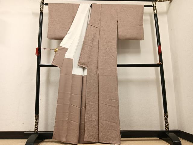 平和屋着物●上質な色無地　霞地紋　梅染色　正絹　逸品　AABK0162ph