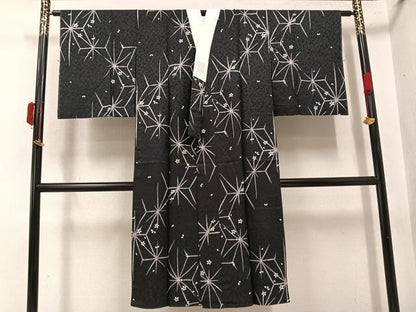 平和屋着物●長襦袢　無双仕立て　舞桜文　正絹　逸品　未使用　AABK0187ph