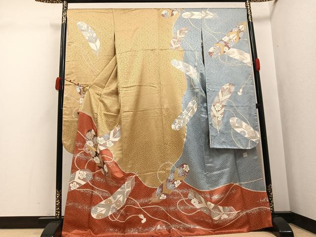 平和屋着物●皇室デザイナー　中村乃武夫　振袖　駒刺繍　草花羽文　正絹　逸品　AABK0191ph