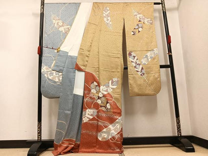 平和屋着物●皇室デザイナー　中村乃武夫　振袖　駒刺繍　草花羽文　正絹　逸品　AABK0191ph