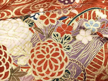 平和屋着物●豪華振袖　駒刺繍　花筏舞蝶文　暈し染め　金彩　正絹　逸品　AABK0205ph