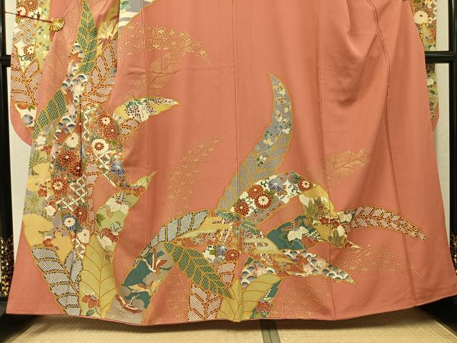 平和屋着物●豪華振袖　駒刺繍　草花文　金彩　正絹　逸品　AABK0207ph