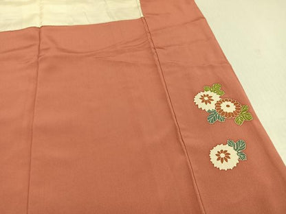 平和屋着物●豪華振袖　駒刺繍　草花文　金彩　正絹　逸品　AABK0207ph