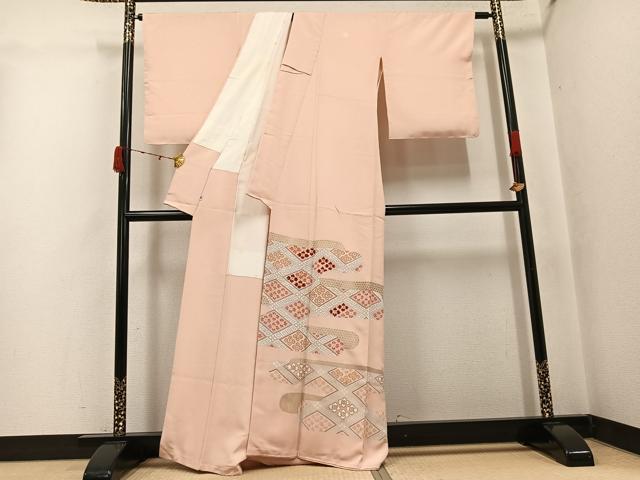 平和屋着物●創業460年・千總　色留袖　駒刺繍　花菱文　金彩　正絹　逸品　AABK0209ph