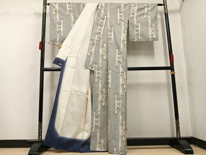 平和屋着物●本場大島紬　白大島　7マルキ　七宝間道　高島屋扱い　正絹　逸品　AABK0217ph