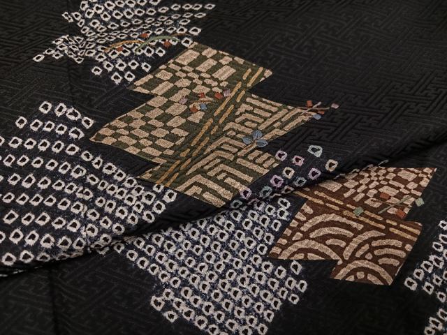 平和屋着物●訪問着　絞り　刺繍　松皮菱　黒地　金彩　正絹　逸品　未使用　AABK0266ph