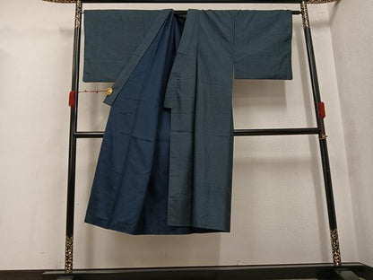 平和屋着物●男性　本場大島紬　アンサンブル　100亀甲　総詰め　正絹　逸品　AABK0289ph