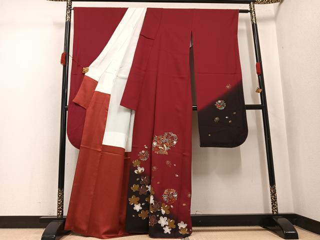 平和屋着物●豪華振袖　中国三大刺繍　スワトウ刺繍　汕頭刺繍　花蝶文　暈し染め　金彩　正絹　逸品　AABK0297ph
