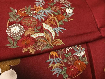 平和屋着物●豪華振袖　中国三大刺繍　スワトウ刺繍　汕頭刺繍　花蝶文　暈し染め　金彩　正絹　逸品　AABK0297ph