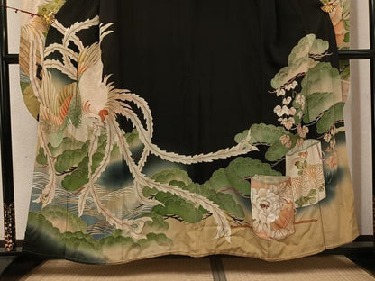 平和屋本店●アンティーク　大正ロマン　振袖　刺繍　鳳凰草花文　暈し染め　黒地　金彩　正絹　逸品　AABK0309ph