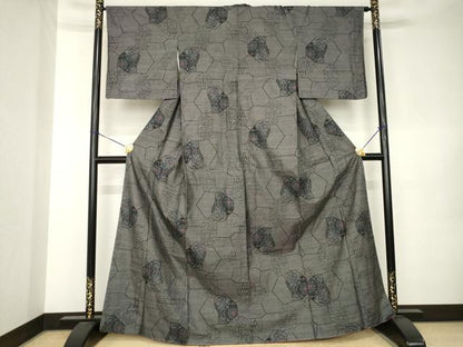 平和屋着物●本場大島紬　9マルキ　割付き花文　正絹　逸品　AABK0337ck