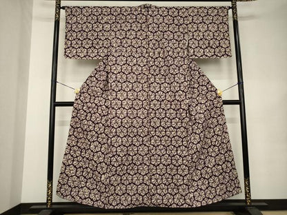 平和屋着物●岩手の匠　草紫堂　南部絞り　紫根染　小紋　亀甲文　綿　逸品　AABK0348ck