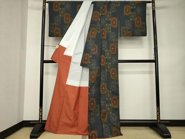 平和屋着物●本場大島紬　7マルキ　色紙重ね文　正絹　逸品　AABK0355ck