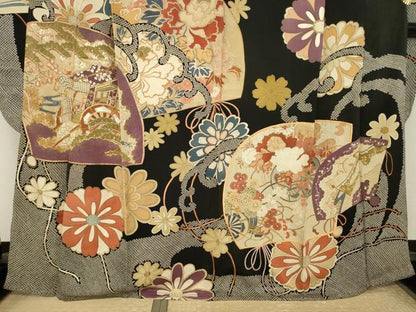 平和屋本店●アンティーク　大正ロマン　振袖　駒刺繍　地紙御所車花文　黒地　正絹　逸品　AABK0372ck