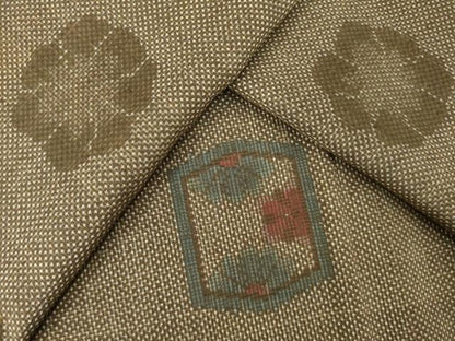 平和屋着物●本場大島紬　7マルキ　亀甲花文　正絹　逸品　AABK0381ck