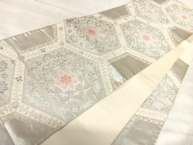 平和屋着物◎六通柄袋帯　唐織　亀甲花文　銀糸　正絹　逸品　AABK0453yx