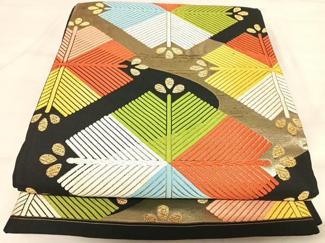 平和屋着物◎六通柄袋帯　唐織　松　黒地　金糸　正絹　逸品　AABK0600yx