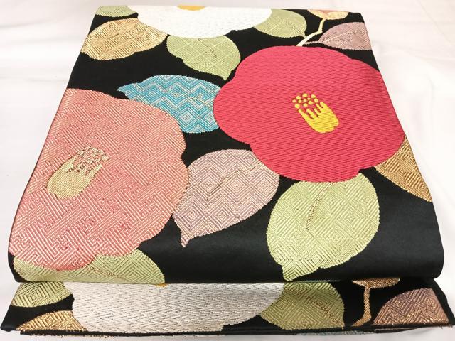 平和屋着物◎六通柄袋帯　唐織　椿　黒地　金銀糸　正絹　逸品　AABK0938yx