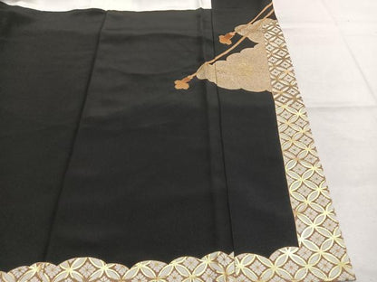 平和屋着物●豪華黒留袖　駒刺繍　雲取り七宝花文　金彩　正絹　逸品　未使用　AABK1013fy