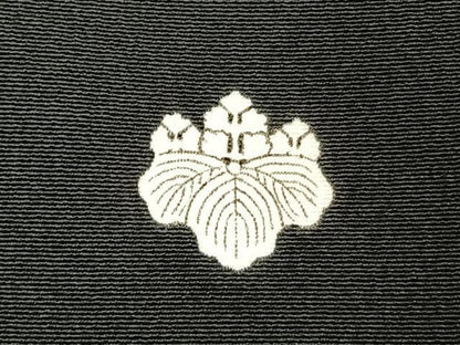 平和屋着物●豪華黒留袖　刺繍　風景文　黒地　金糸　金彩　正絹　逸品　AABK1015fy