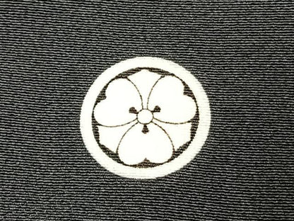 平和屋着物●豪華黒留袖　駒刺繍　花鳥文　暈し染め　金彩　正絹　逸品　未使用　AABK1019fy