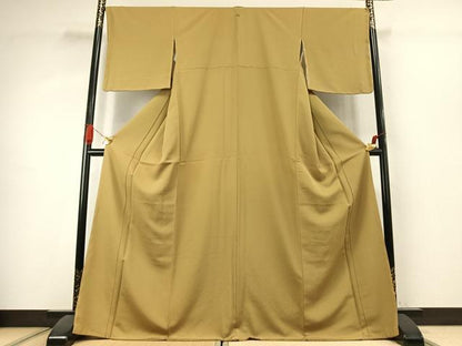 平和屋着物●上質な色無地　霞地紋　芥子色　正絹　逸品　未使用　AABK1022fy