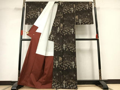 平和屋着物●白泥染の第一人者・絣の魔術師 恵積五郎 本場大島紬 恵大島織物謹製 9マルキ 総絣 人物花鳥文 さが美扱い 逸品 AABK1026fy