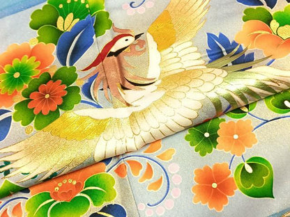 平和屋着物●本手描友禅作家　秋山章　振袖　舞蝶花鳥文　暈し染め　金彩　正絹　逸品　AABK1061fy