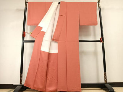 平和屋着物●上質な色無地　作家物　花尽くし地紋　甚三紅色　正絹　逸品　未使用　AABK1070fy