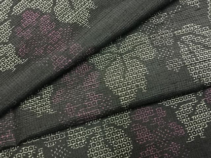 平和屋着物●結城紬　100亀甲　葡萄蔦の葉文　正絹　逸品　AABK1148fy