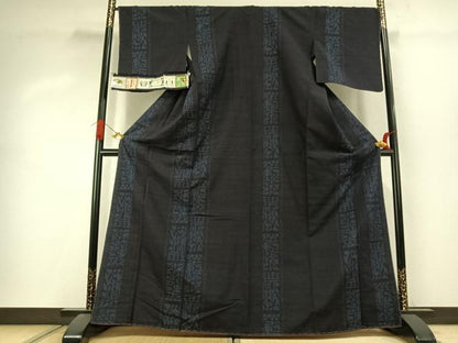 平和屋着物●本場真綿絢結城紬　80亀甲　間道　証紙付き　正絹　逸品　未使用　AABK1150fy