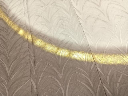 平和屋着物●皇室献上作家　北出与三郎　訪問着　草葉地紋　暈し染め　金彩　正絹　逸品　AABK1152fy