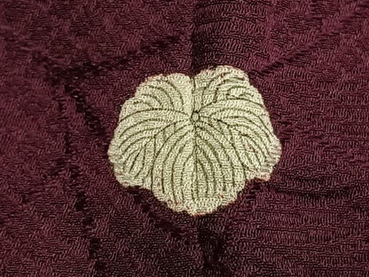 平和屋着物●銀座　志ま亀　色無地　吉祥地紋　暗紅色　たとう紙付き　正絹　逸品　AABK1164fy