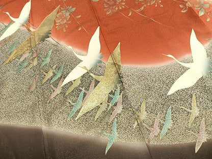 平和屋着物●豪華振袖　駒刺繍　花鳥文　暈し染め　金銀彩　金通し地　正絹　逸品　AABK1180fy