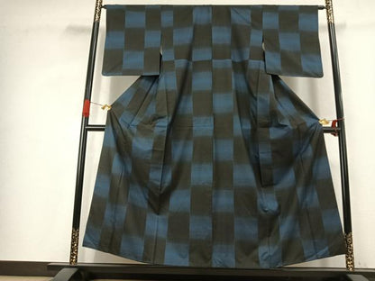 平和屋着物●本場大島紬　9マルキ　市松文様　正絹　逸品　AABK1185fy