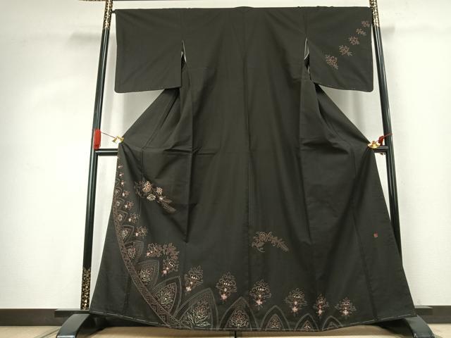 平和屋着物●本場縞大島紬　訪問着　中国三大刺繍　汕頭刺繍　スワトウ刺繍　相良刺繍　総刺繍　作家物　花唐草文　正絹　逸品　AABK1212fy