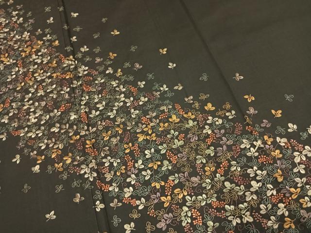 平和屋着物●本場縞大島紬　訪問着　総刺繍　萩文　黒地　金糸　正絹　逸品　AABK1216fy