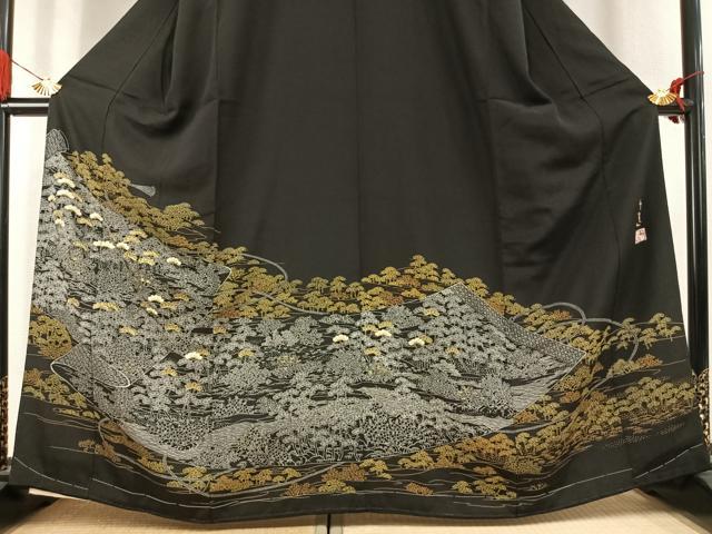 平和屋着物●豪華黒留袖　作家物　駒刺繍　松竹梅　三越扱い　正絹　逸品　未使用　AABK1223fy