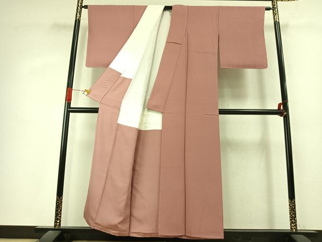 平和屋着物●上質な色無地　岩石染　退紅色　正絹　逸品　未使用　AABK1237fy