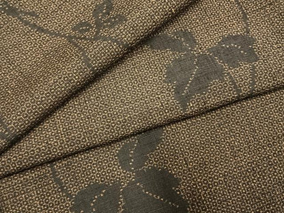 平和屋着物●結城紬　100亀甲　蔦の葉文　正絹　逸品　AABK1263fy