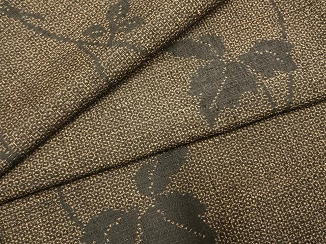 平和屋着物●結城紬　100亀甲　蔦の葉文　正絹　逸品　AABK1263fy